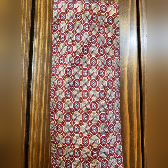 Geoffrey Beene Necktie - Picture 5 of 10